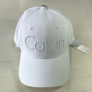 Brand new Calvin Klein hat (one size)